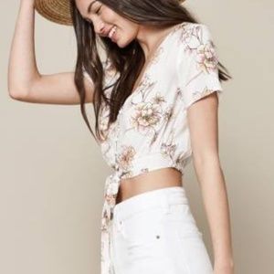 PACSUN Button Down Floral Crop Top from